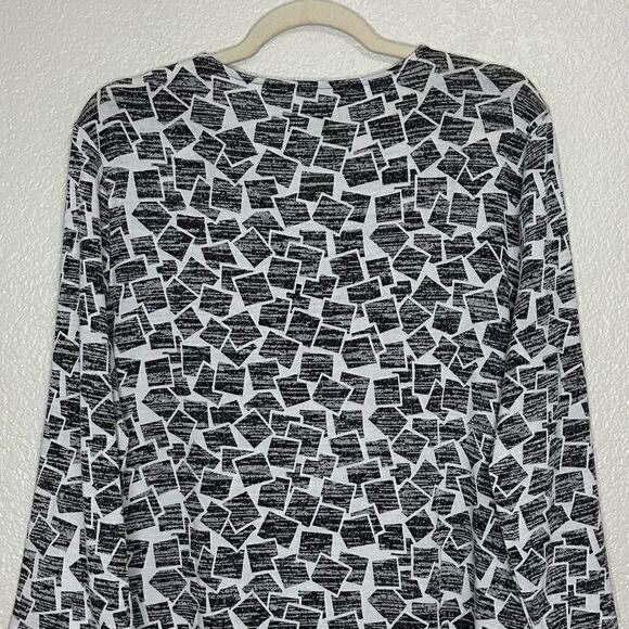 Chico's Geometric Print Split Neck 3/4 Sleeves Tee, Size XL - Picture 7 of 13